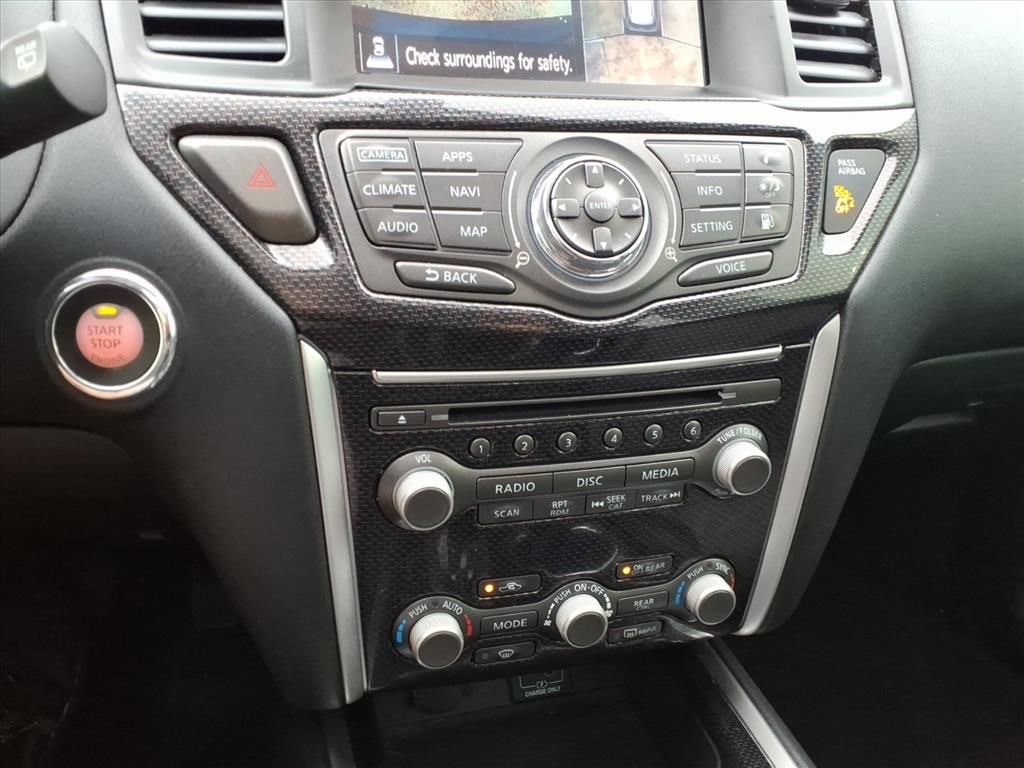 Used 2020 Nissan Pathfinder SL FWD image 27