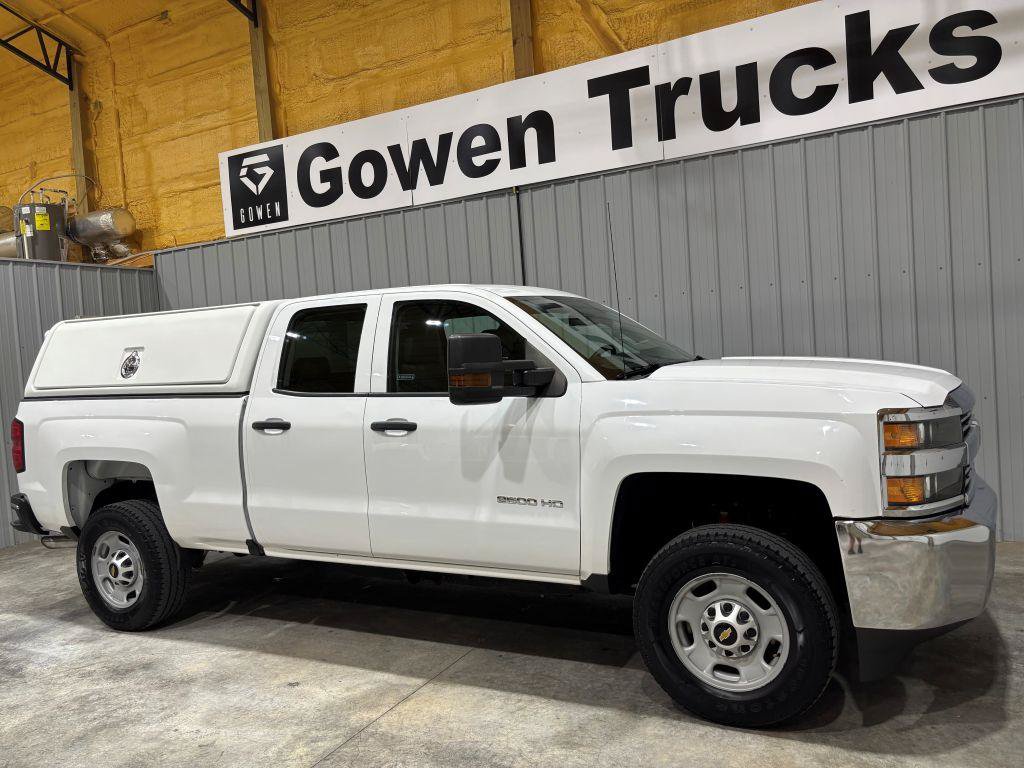 Used 2018 Chevrolet Silverado 2500 W/T w/ Snow Plow Prep Package AWD/4WD image 3