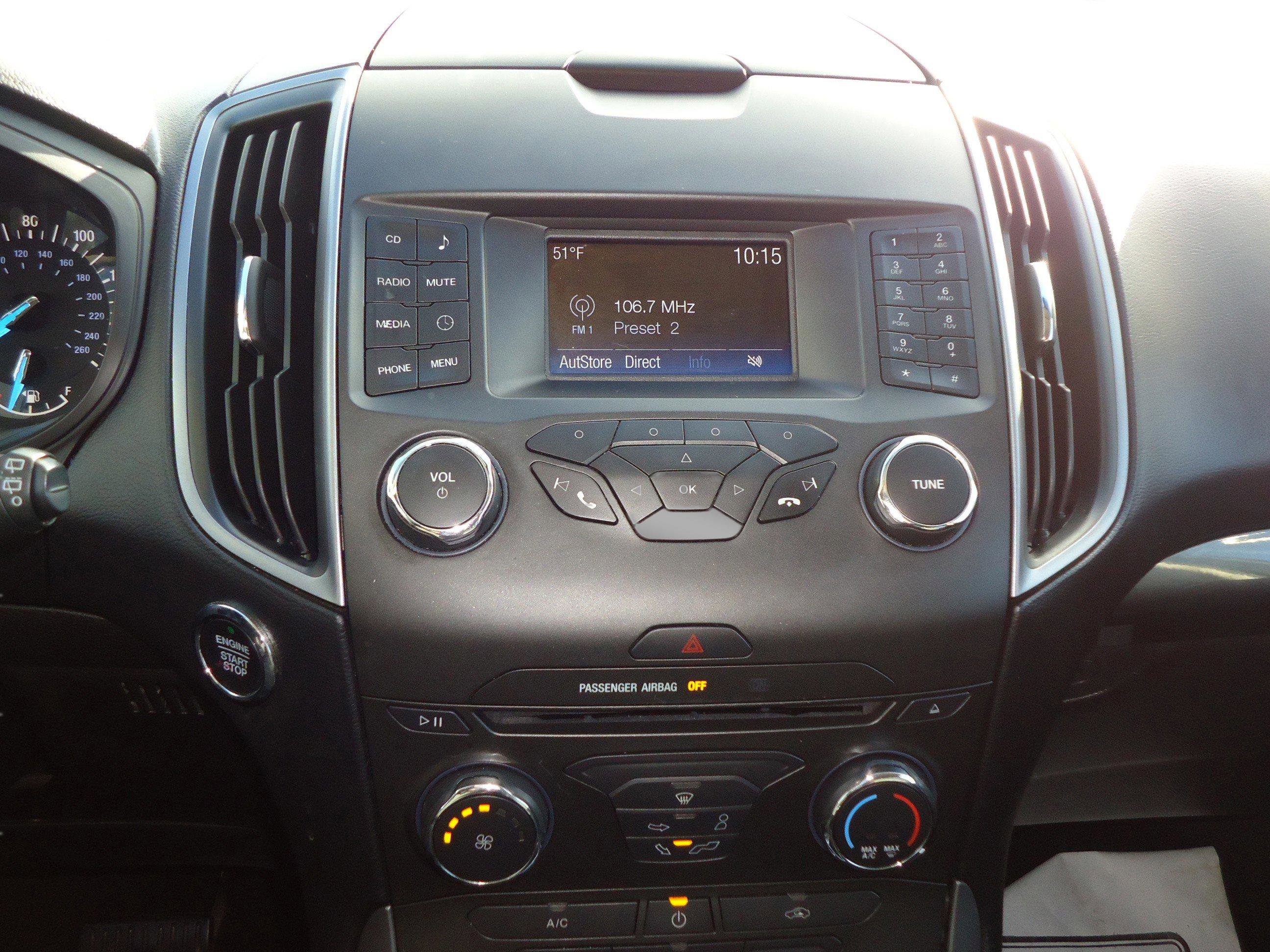 Used 2018 Ford Edge SE image 14