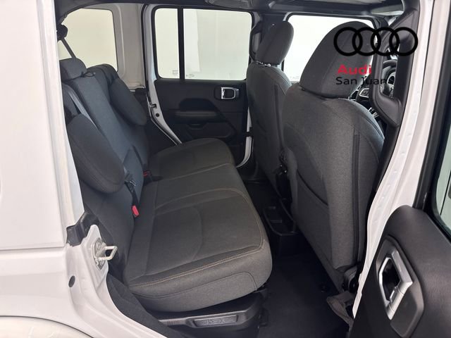 Used 2024 Jeep Wrangler Unlimited Sahara image 28