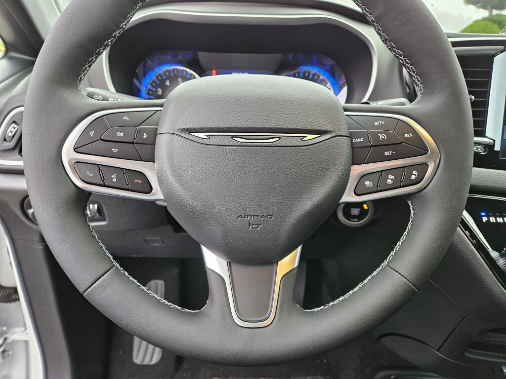 New 2027 Chrysler Pacifica LX FWD image 19