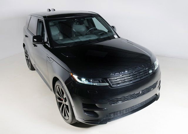 Used 2025 Land Rover Range Rover Sport Dynamic SE image 27