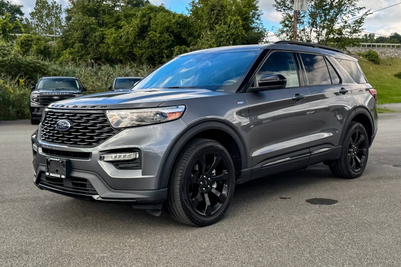 Used 2023 Ford Explorer ST-Line w/ Class IV Trailer Tow Package AWD/4WD image 7