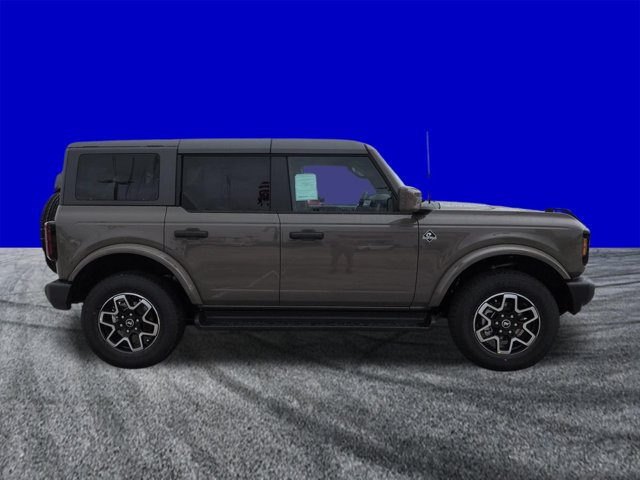 New 2026 Ford Bronco Outer Banks AWD/4WD image 3