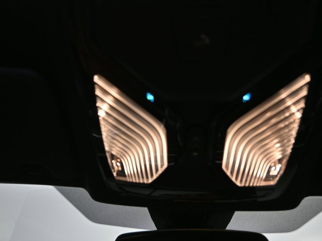 Certified 2024 BMW 430i Coupe w/ M Sport Package image 28