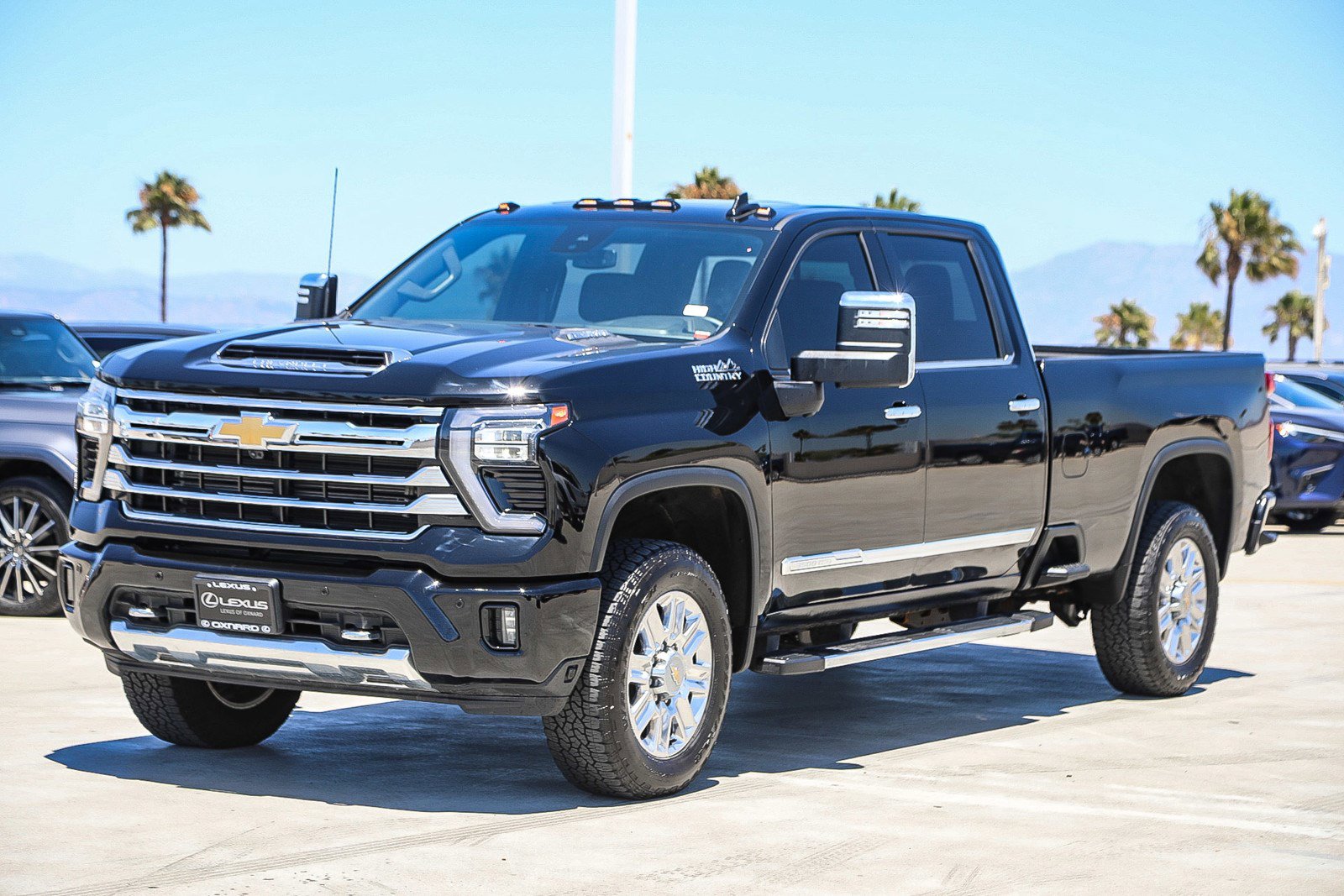 Used 2024 Chevrolet Silverado 3500 High Country image 3