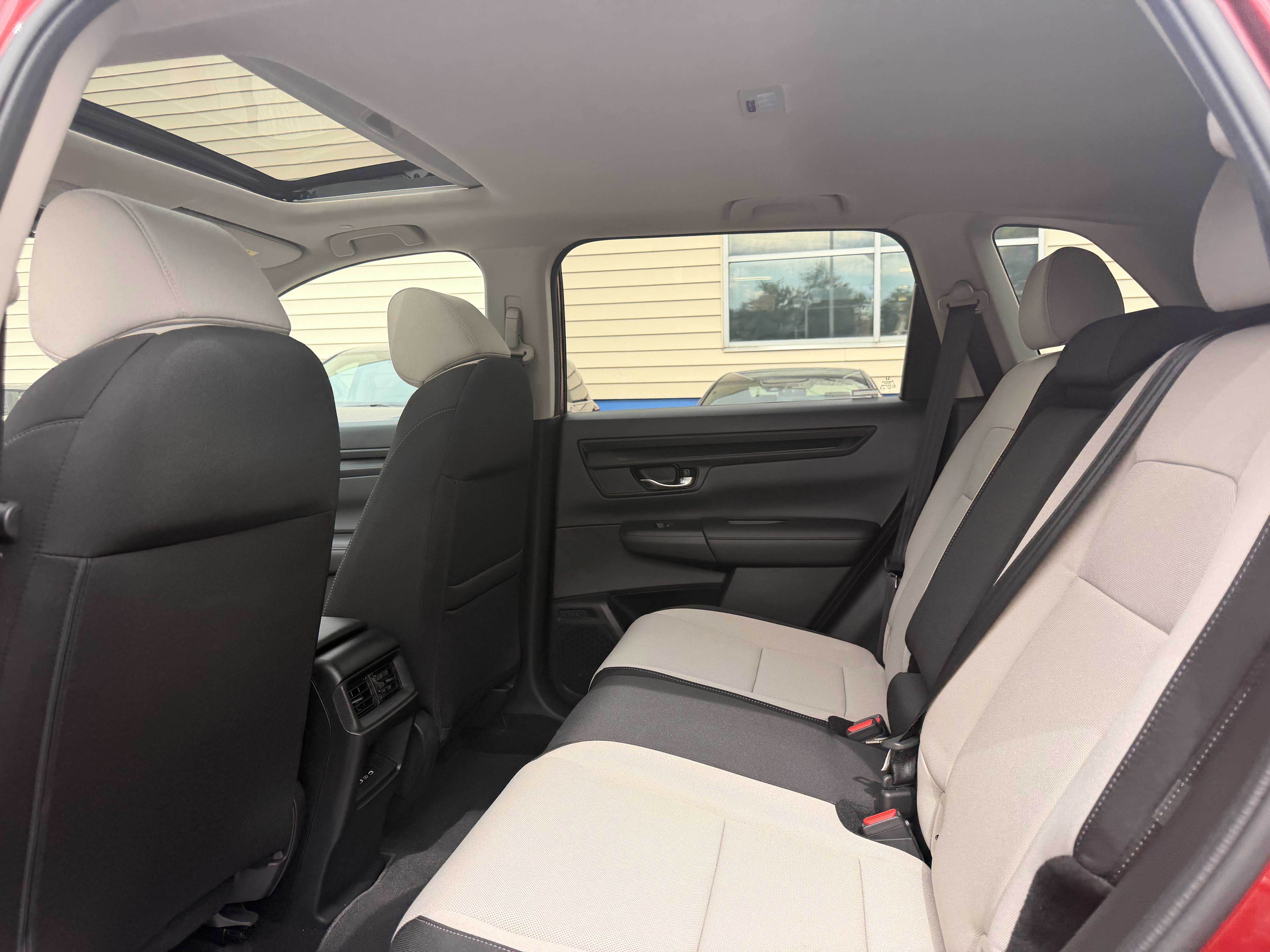Used 2024 Honda CR-V EX image 29