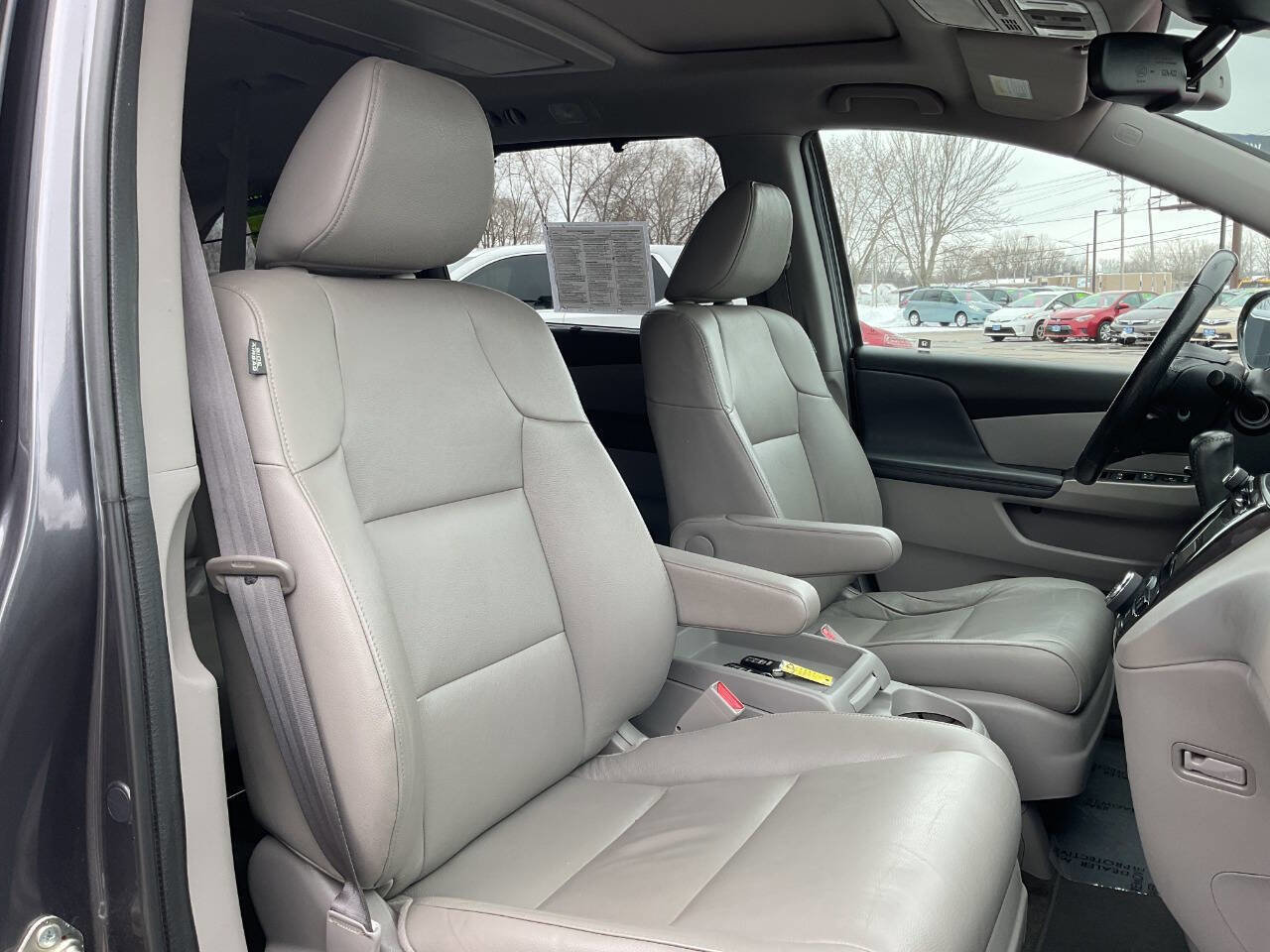 Used 2017 Honda Odyssey Touring Elite image 50