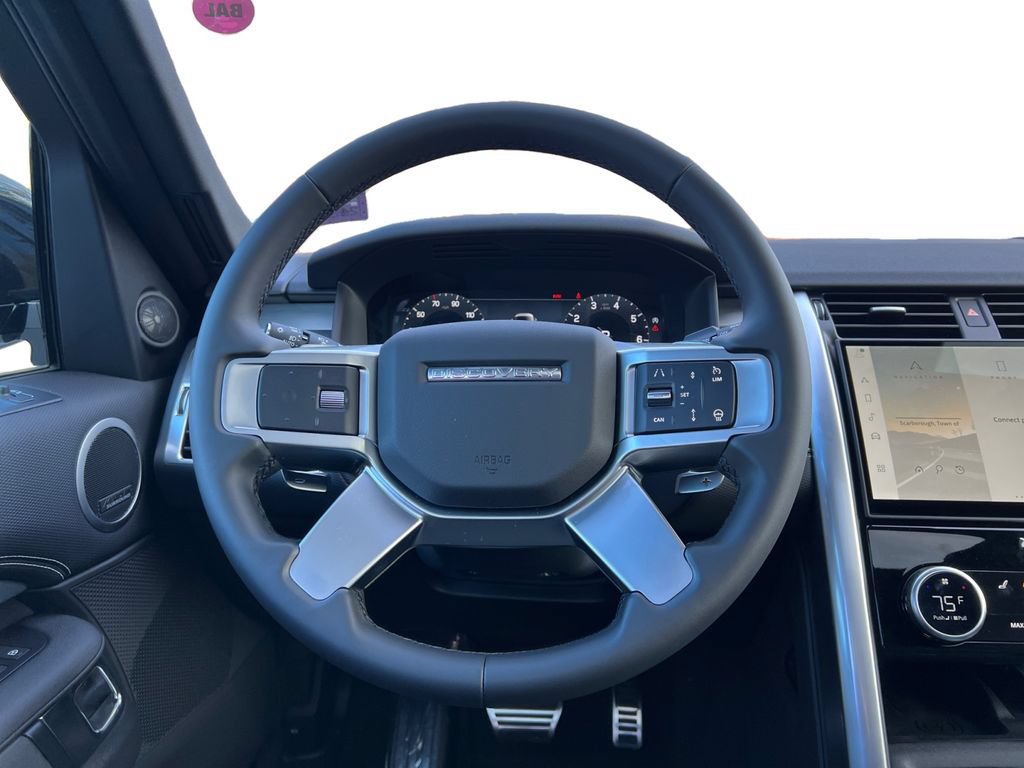 New 2025 Land Rover Discovery Dynamic SE AWD/4WD image 25