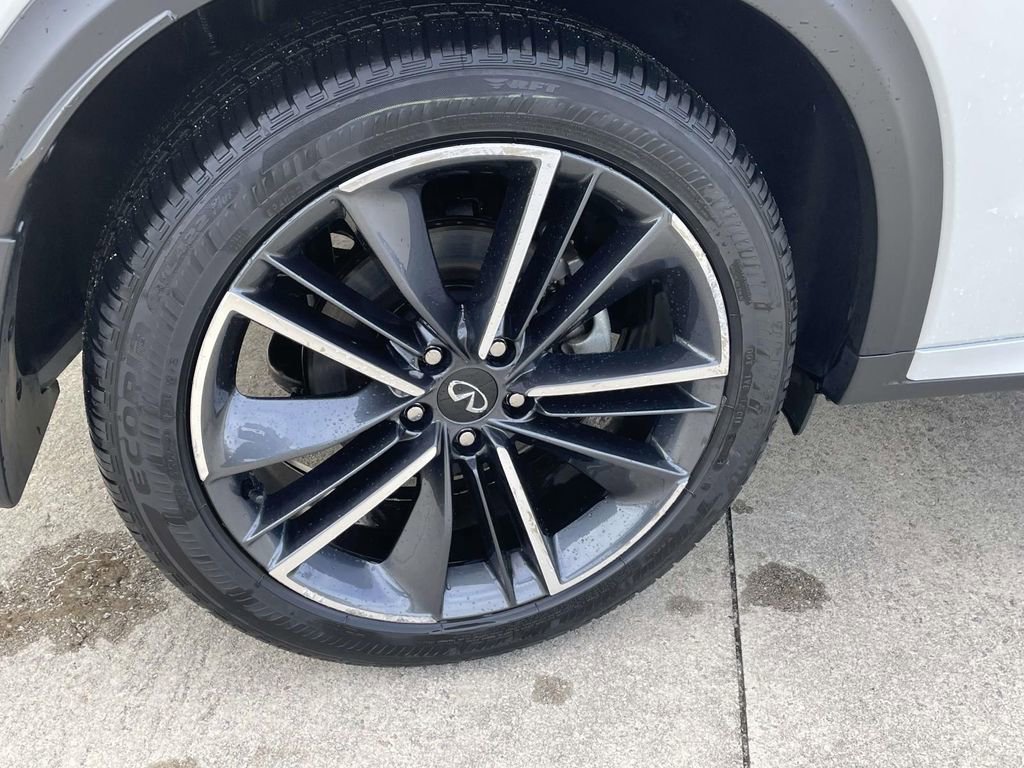 Used 2024 INFINITI QX50 Sport image 7