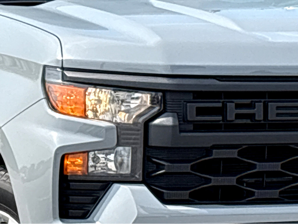Used 2024 Chevrolet Silverado 1500 Custom RWD image 19