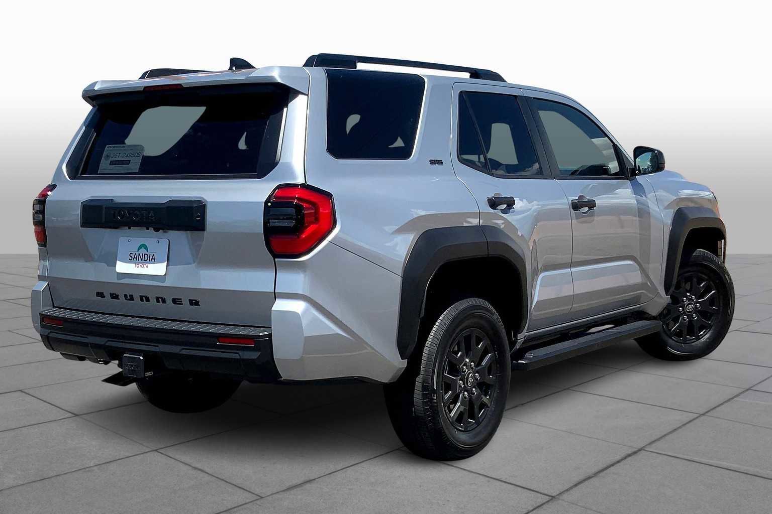 Used 2025 Toyota 4Runner SR5 image 11