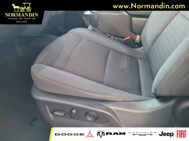 Used 2022 Chevrolet Silverado 1500 Custom RWD image 17
