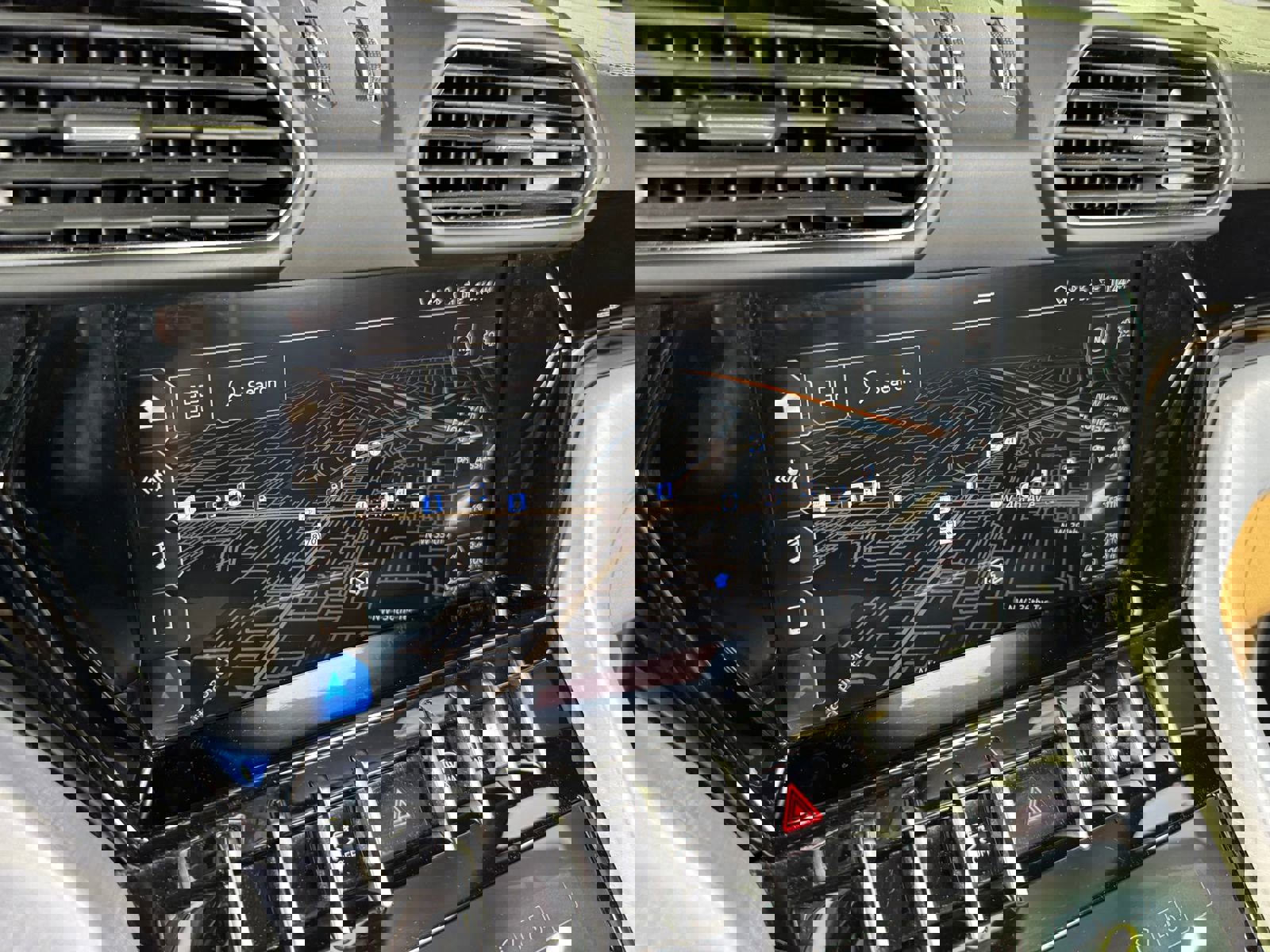 Used 2021 Lamborghini Urus image 24