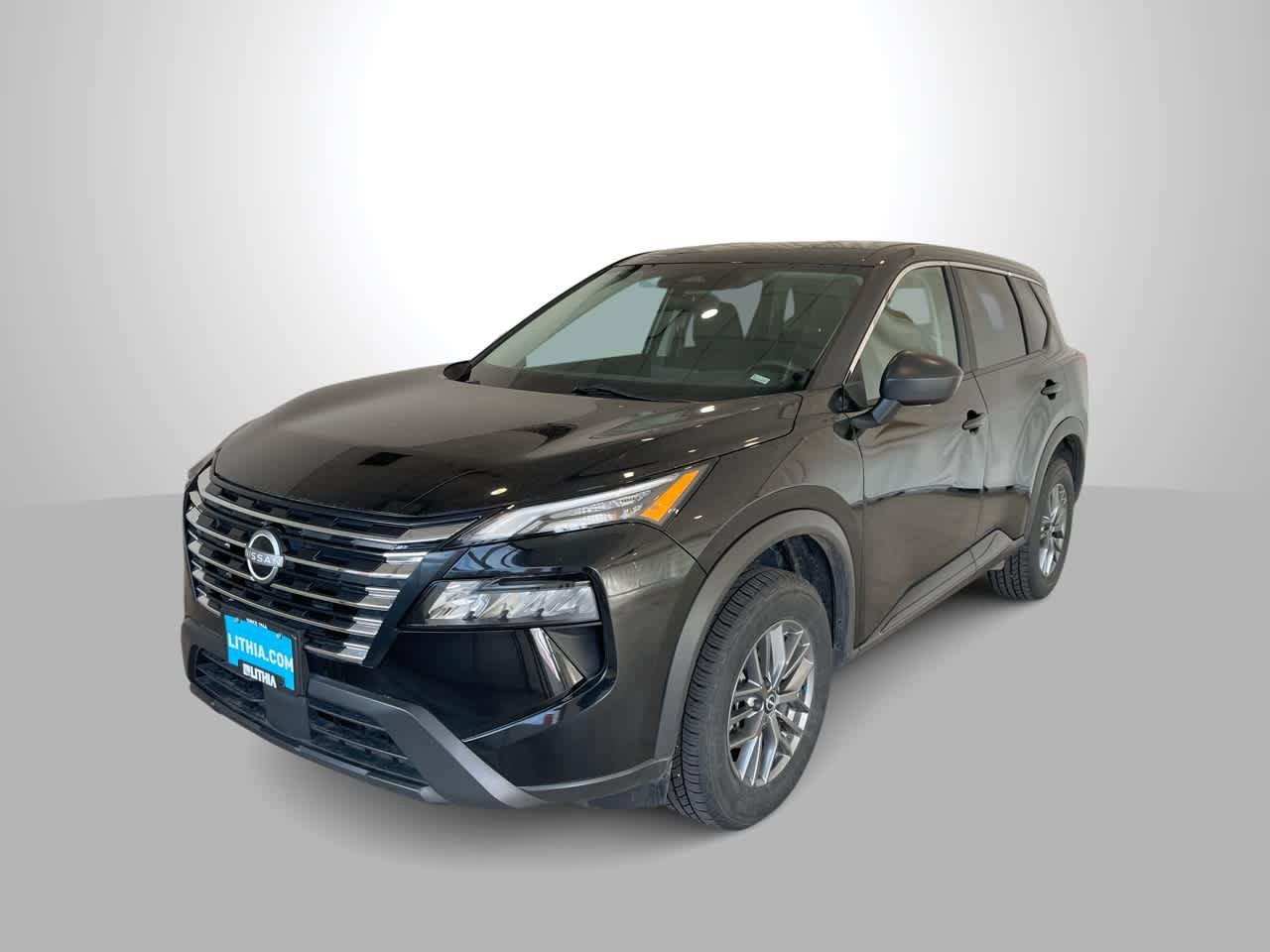 Used 2024 Nissan Rogue S AWD/4WD image 1
