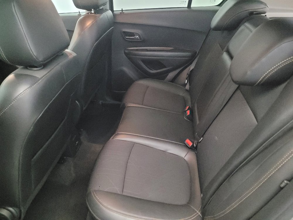 Used 2021 Chevrolet Trax LT image 18