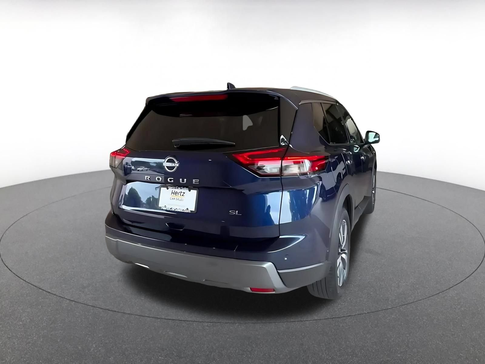 Used 2026 Nissan Rogue SL FWD image 14