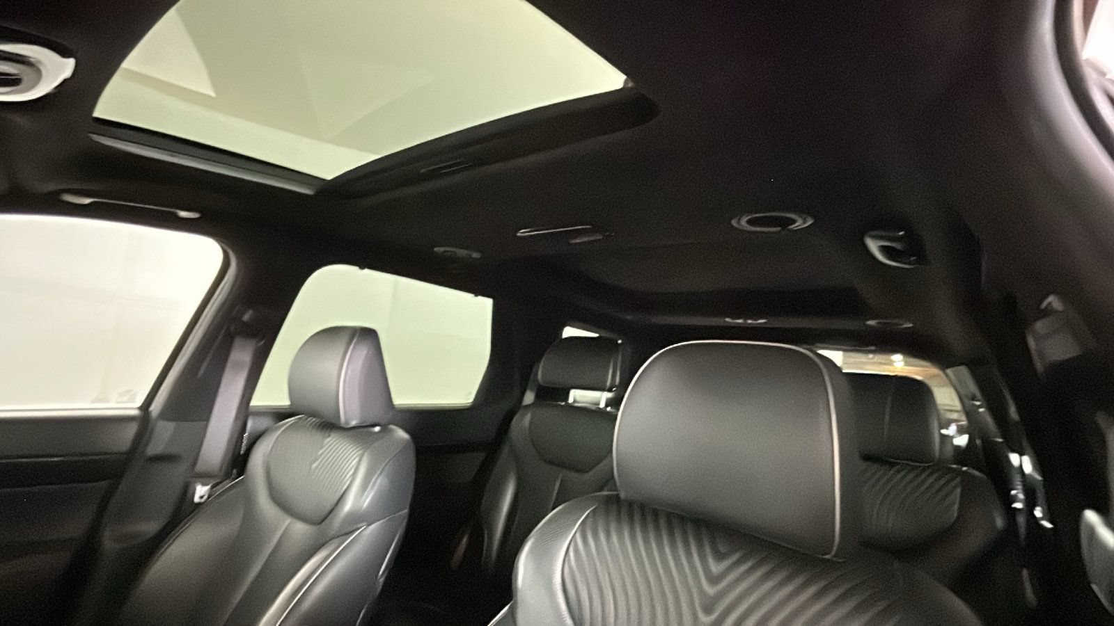 Used 2024 Hyundai Palisade Calligraphy FWD image 15
