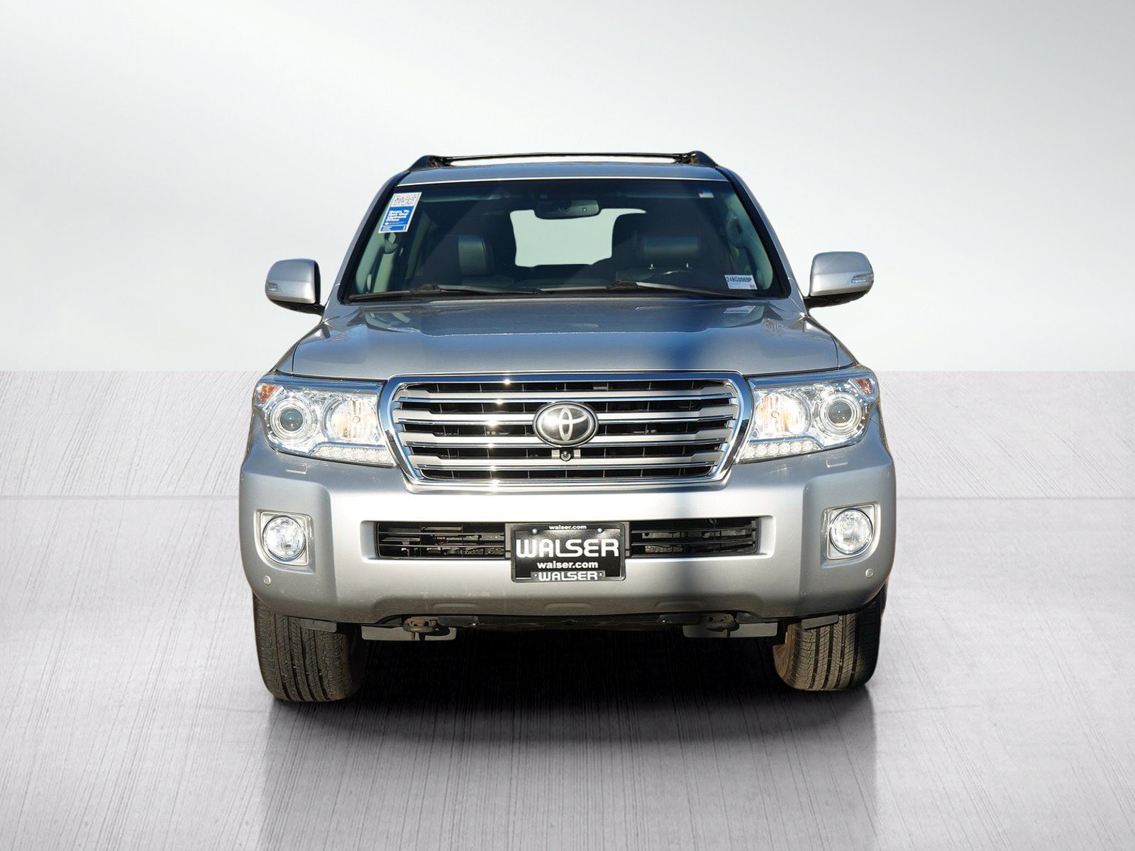 Used 2015 Toyota Land Cruiser AWD/4WD image 11