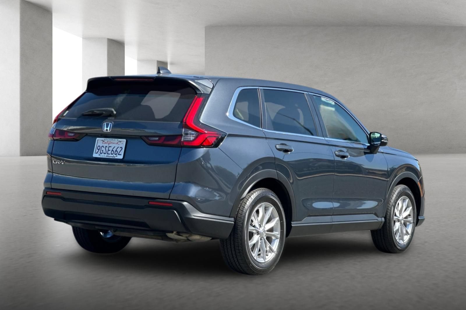 Used 2023 Honda CR-V EX image 4