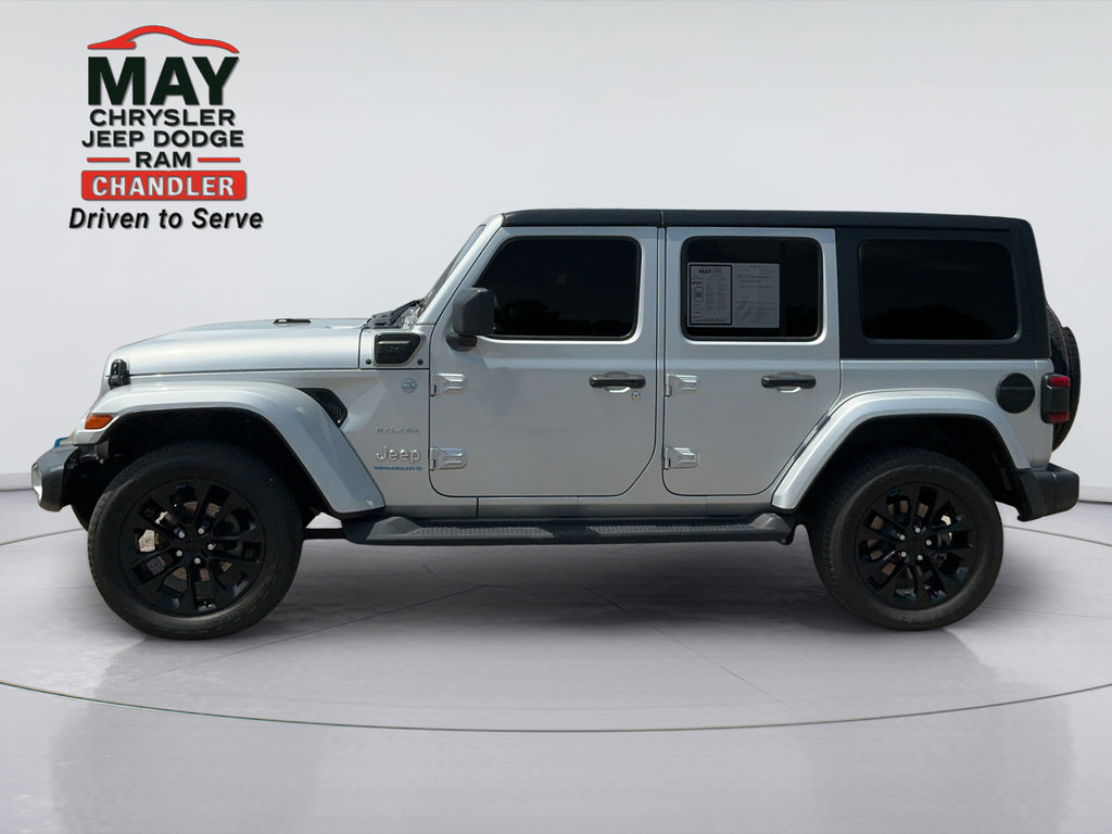 Used 2023 Jeep Wrangler Unlimited Sahara w/ Cold Weather Group AWD/4WD image 4