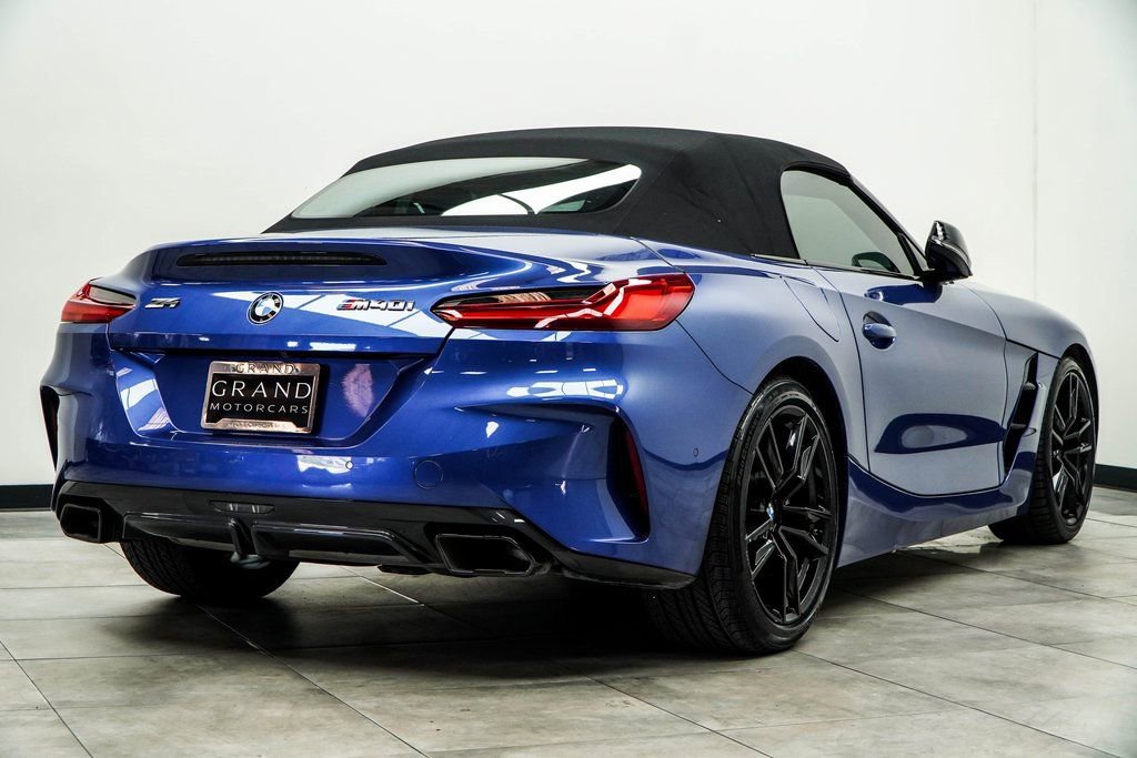 Used 2023 BMW Z4 M40i w/ Premium Package image 14