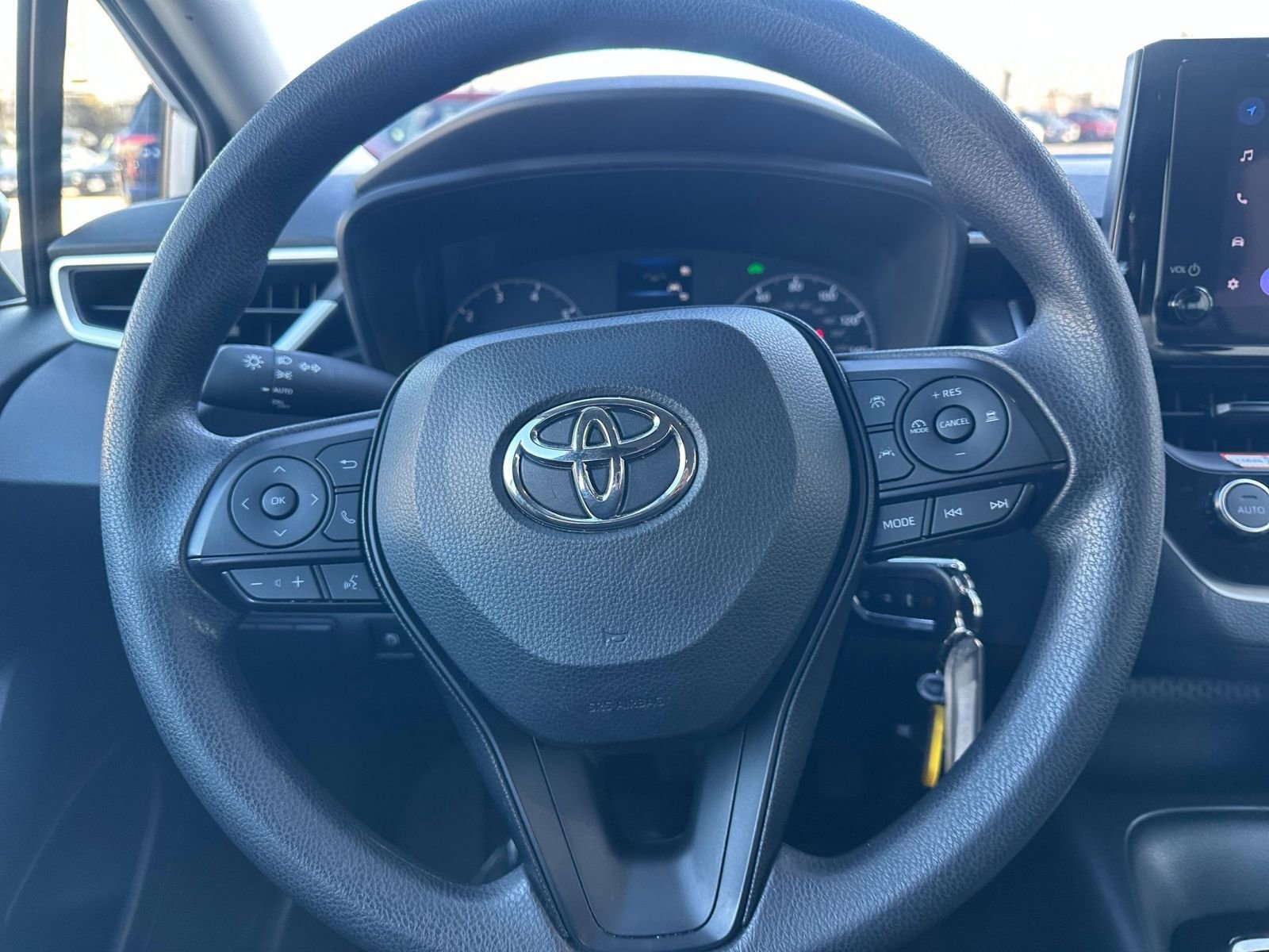 Used 2025 Toyota Corolla Hybrid Sedan image 25