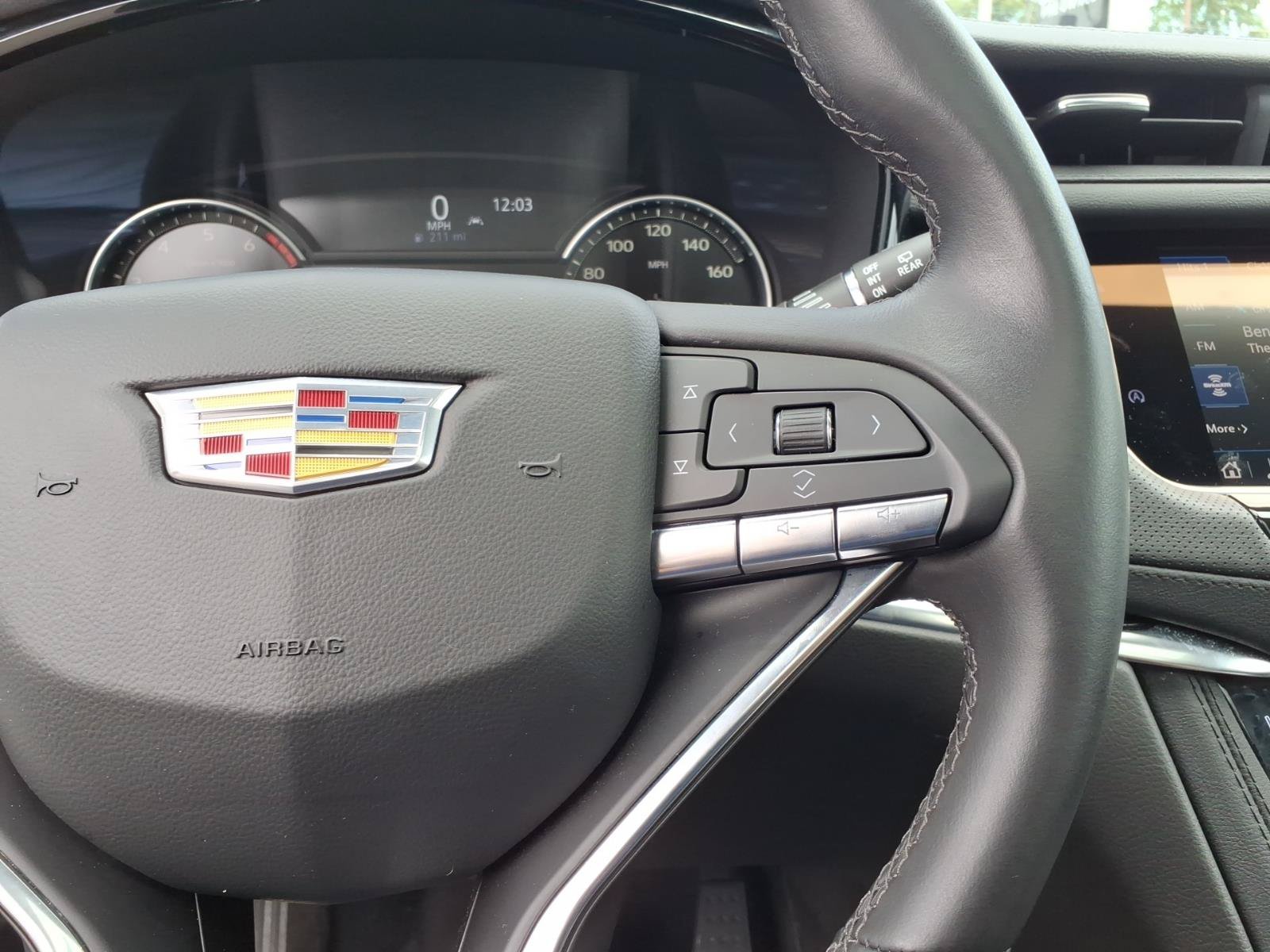 Certified 2024 Cadillac XT6 Luxury w/ LPO, Floor Liner Package AWD/4WD image 28