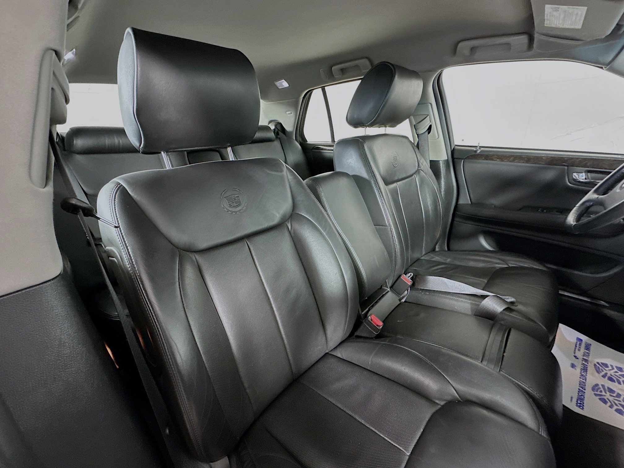 Used 2011 Cadillac DTS image 24