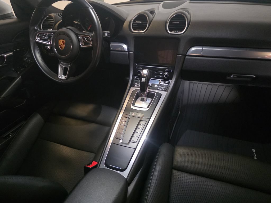 Certified 2022 Porsche 718 Cayman RWD image 16