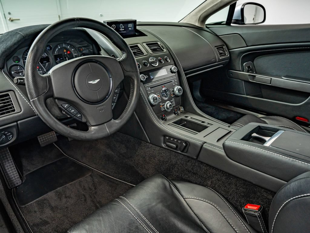 Used 2015 Aston Martin V8 Vantage GT RWD image 34