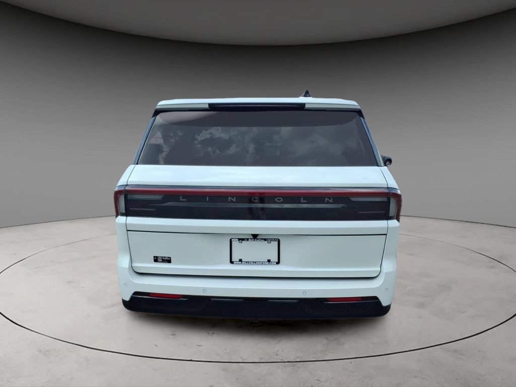 New 2027 Lincoln Navigator L Premier AWD/4WD image 7
