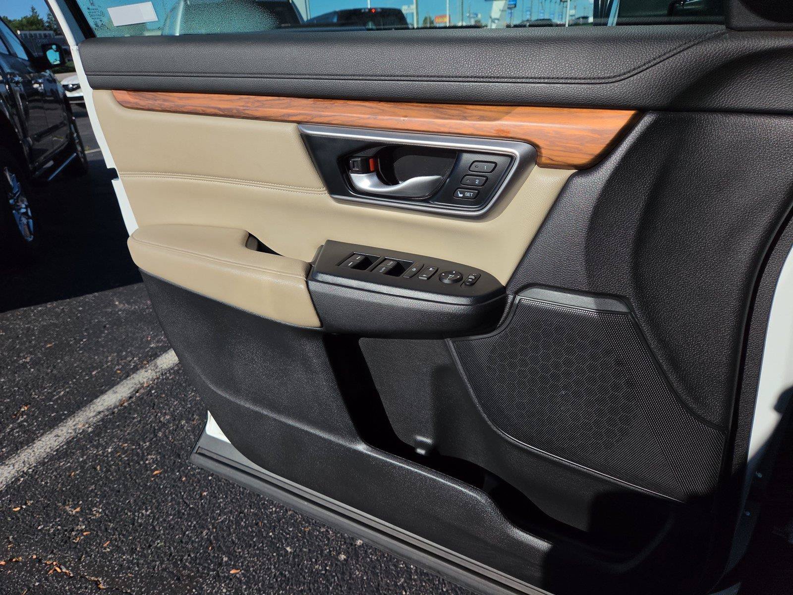 Used 2022 Honda CR-V EX-L image 17