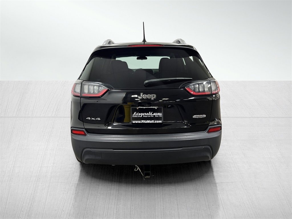 Used 2020 Jeep Cherokee Latitude w/ Cold Weather Group image 6