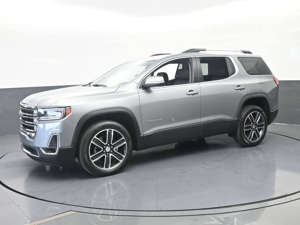Used 2023 GMC Acadia SLT w/ Technology Package FWD image 2