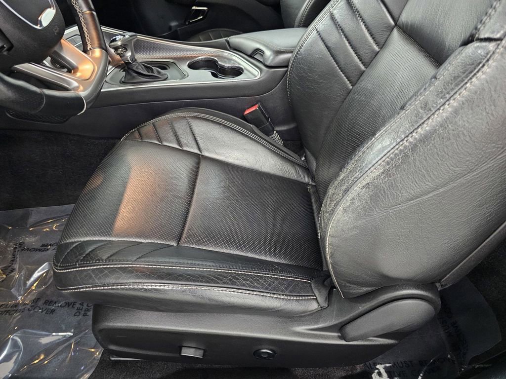 Used 2016 Dodge Challenger SRT Hellcat RWD image 13