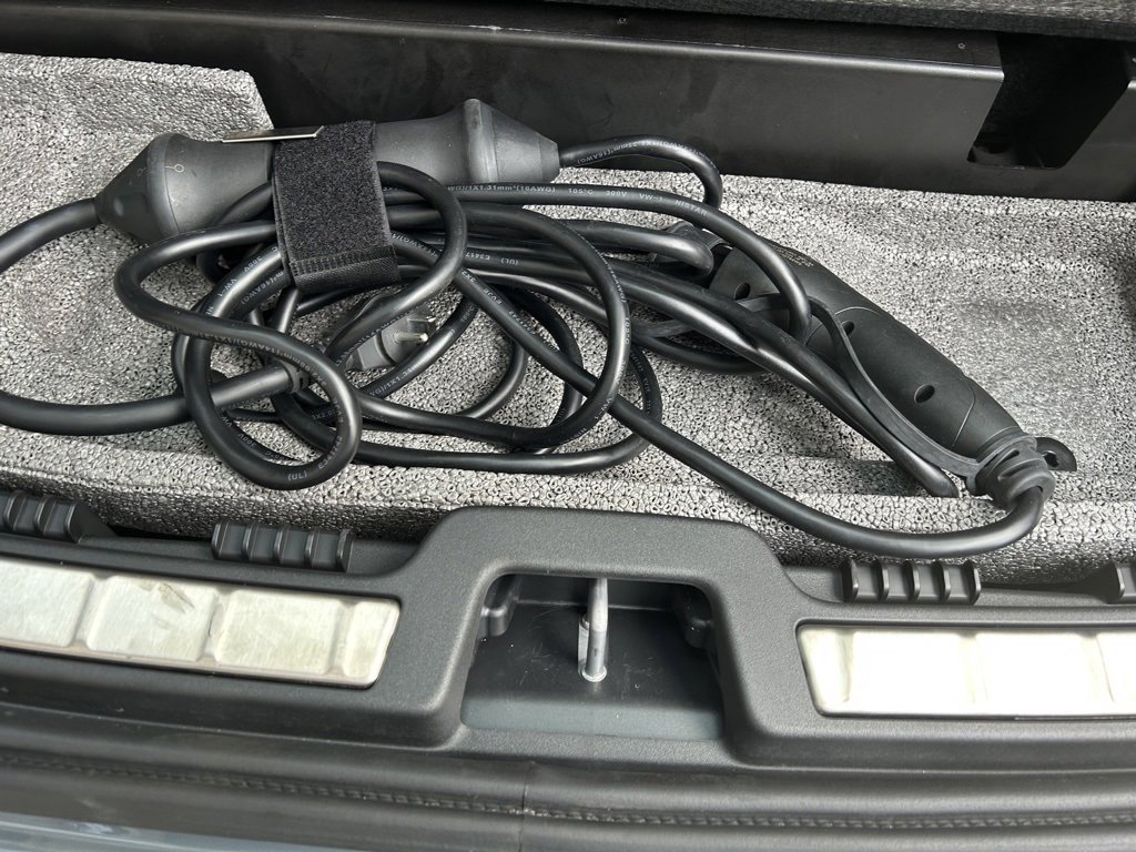 Certified 2024 Volvo XC60 T8 Plus w/ Climate Package image 15