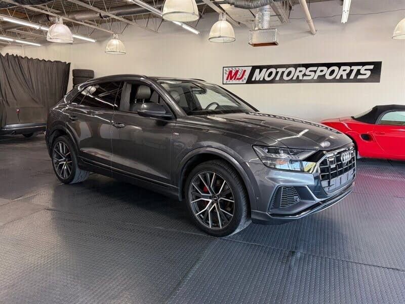 Used 2019 Audi Q8 Prestige w/ Luxury Package AWD/4WD image 15