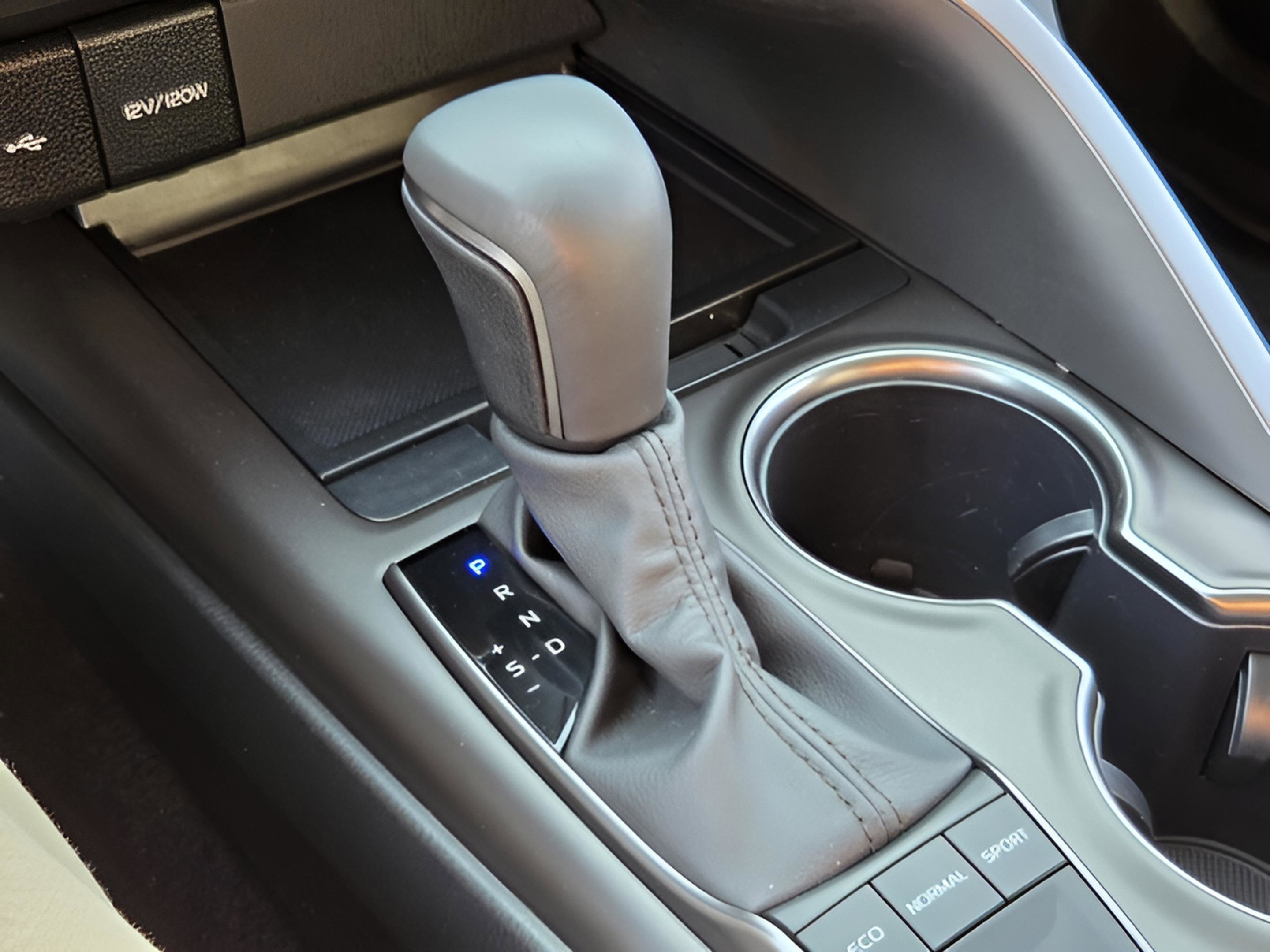 Certified 2024 Toyota Camry SE FWD image 16