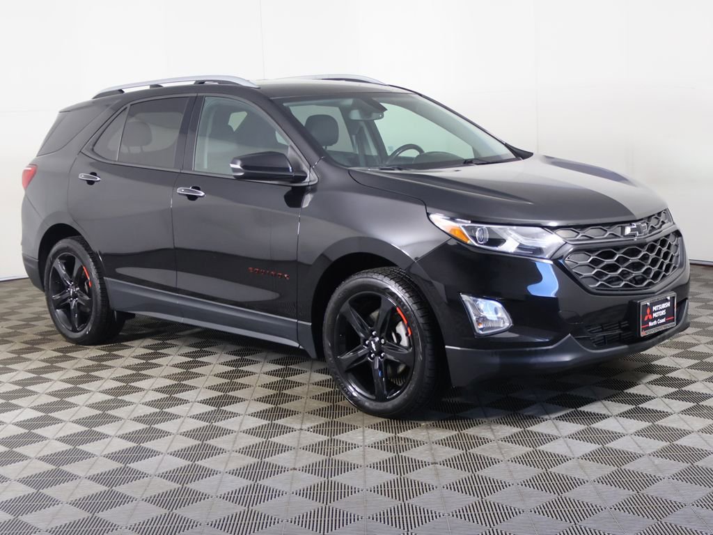 Used 2019 Chevrolet Equinox Premier w/ Premier Redline Edition image 2