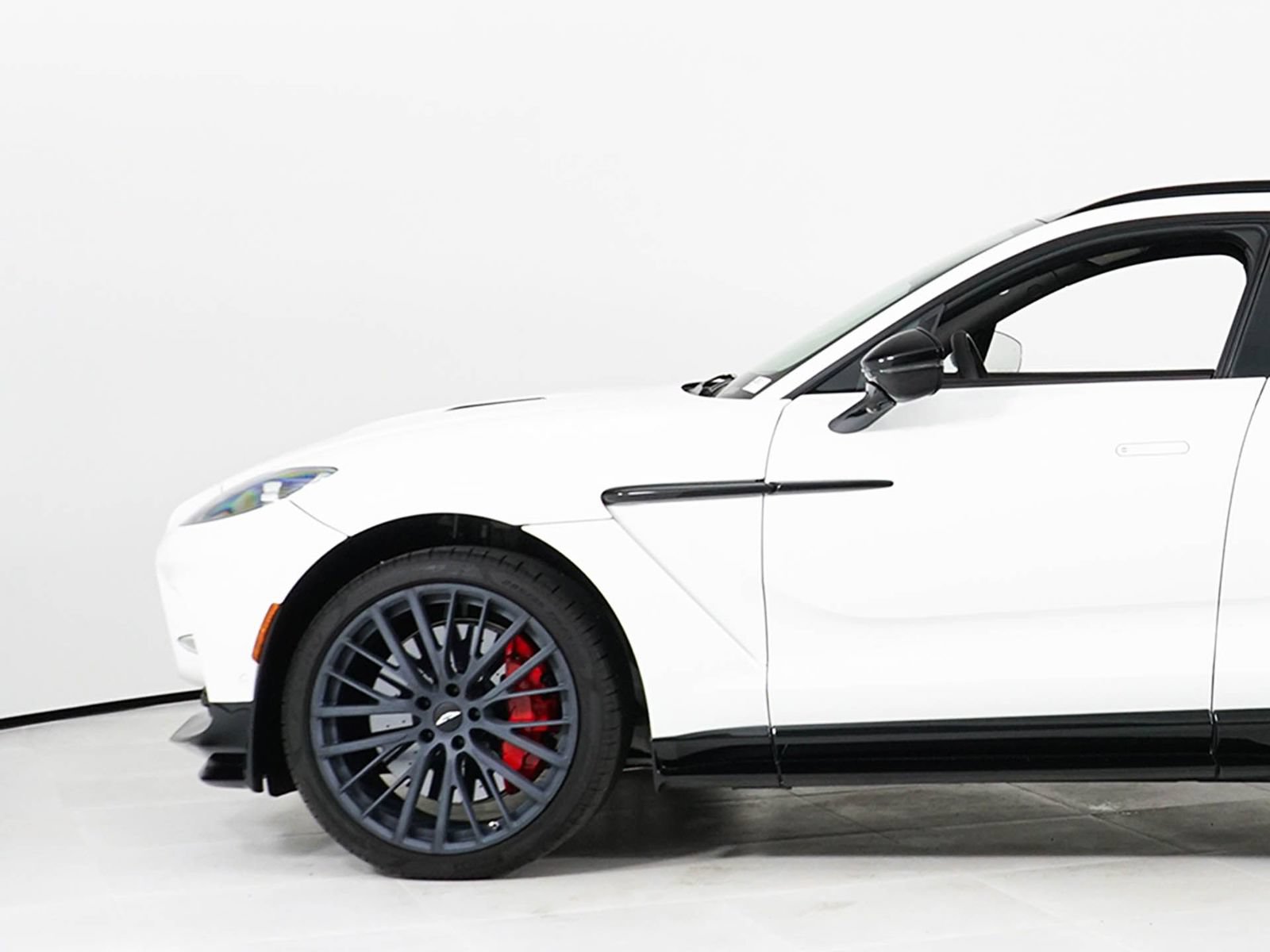 New 2026 Aston Martin DBX 707 AWD/4WD image 13
