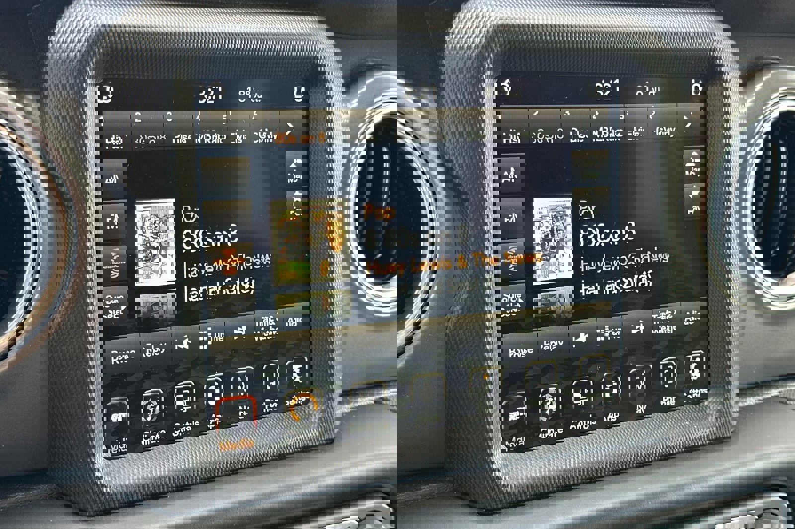 Used 2021 Jeep Wrangler Unlimited Rubicon 4xe w/ Steel Bumper Group image 17