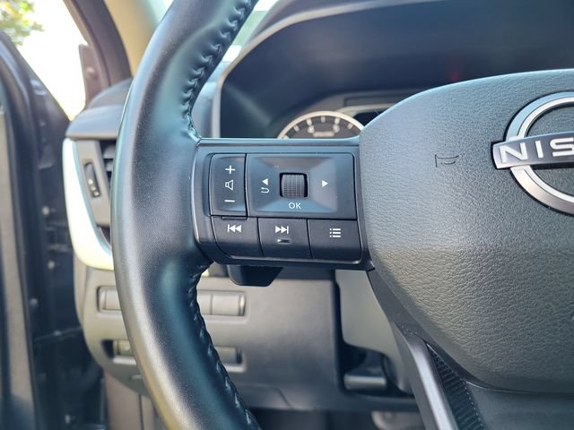 Used 2025 Nissan Rogue SV AWD/4WD image 23