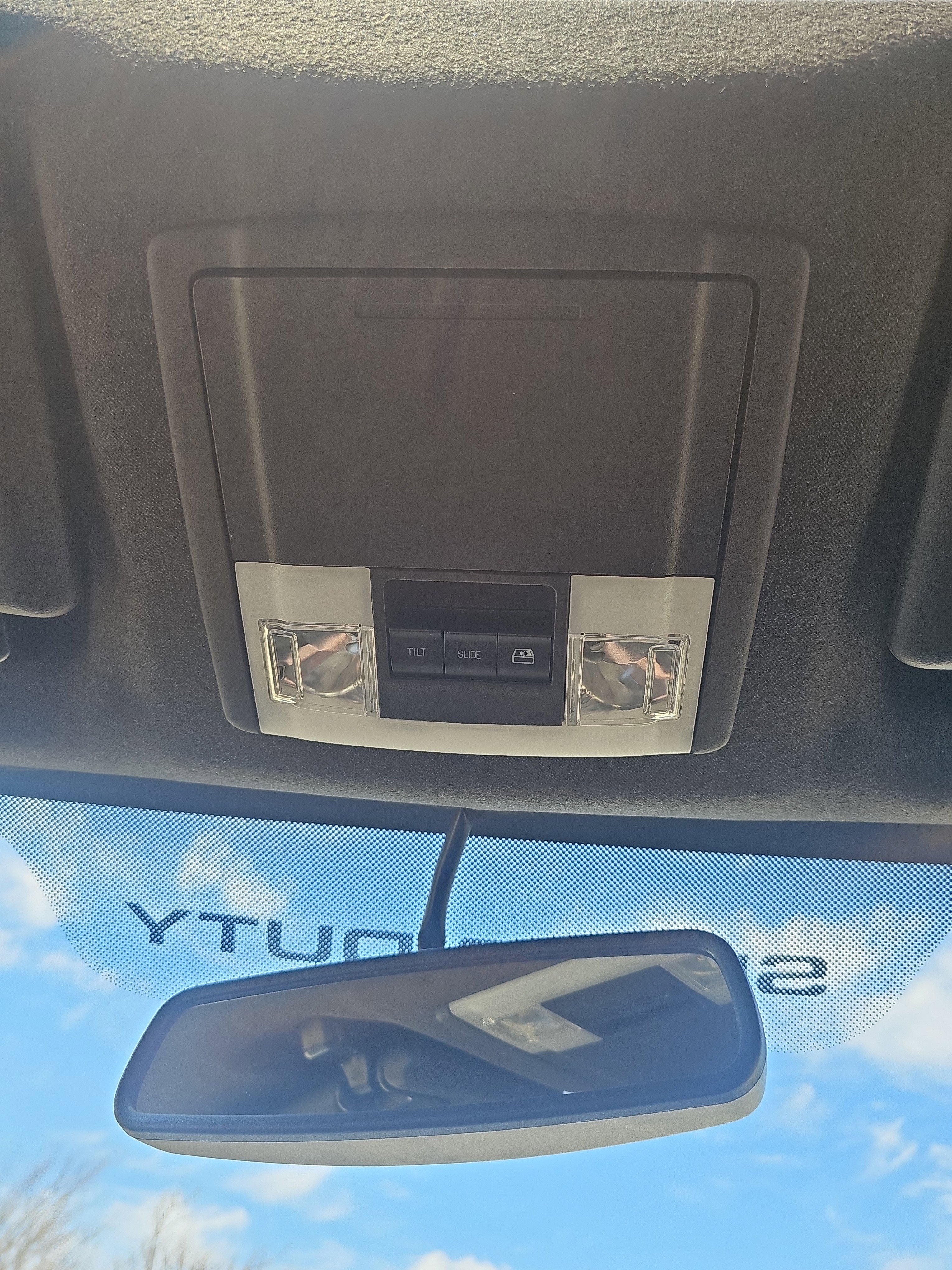 Used 2015 Ford F250 Lariat w/ Lariat Ultimate Package image 34