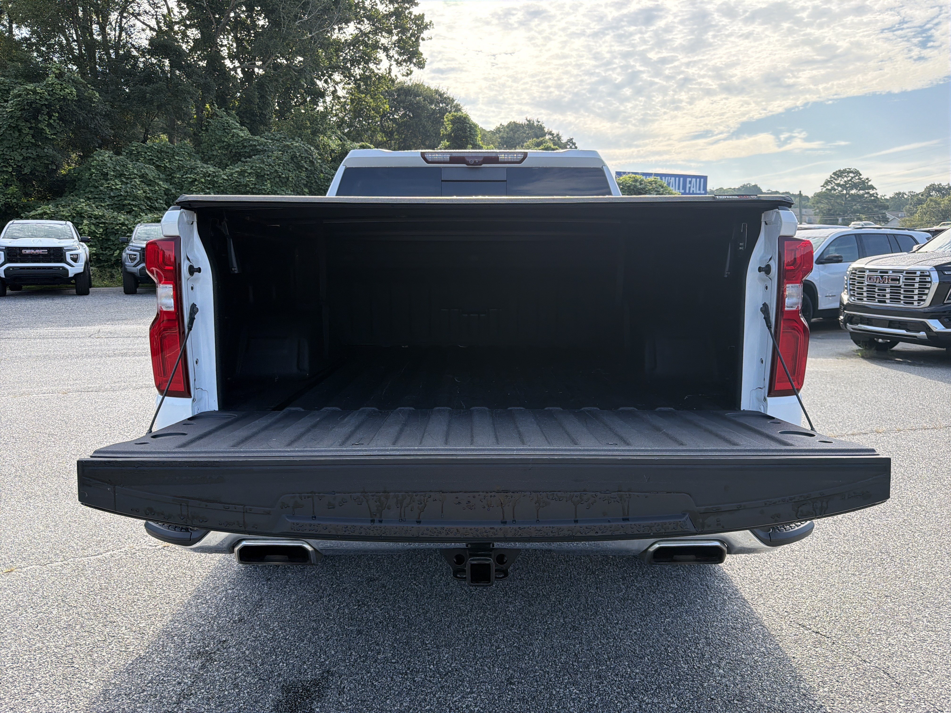 Certified 2020 Chevrolet Silverado 1500 LTZ AWD/4WD image 19