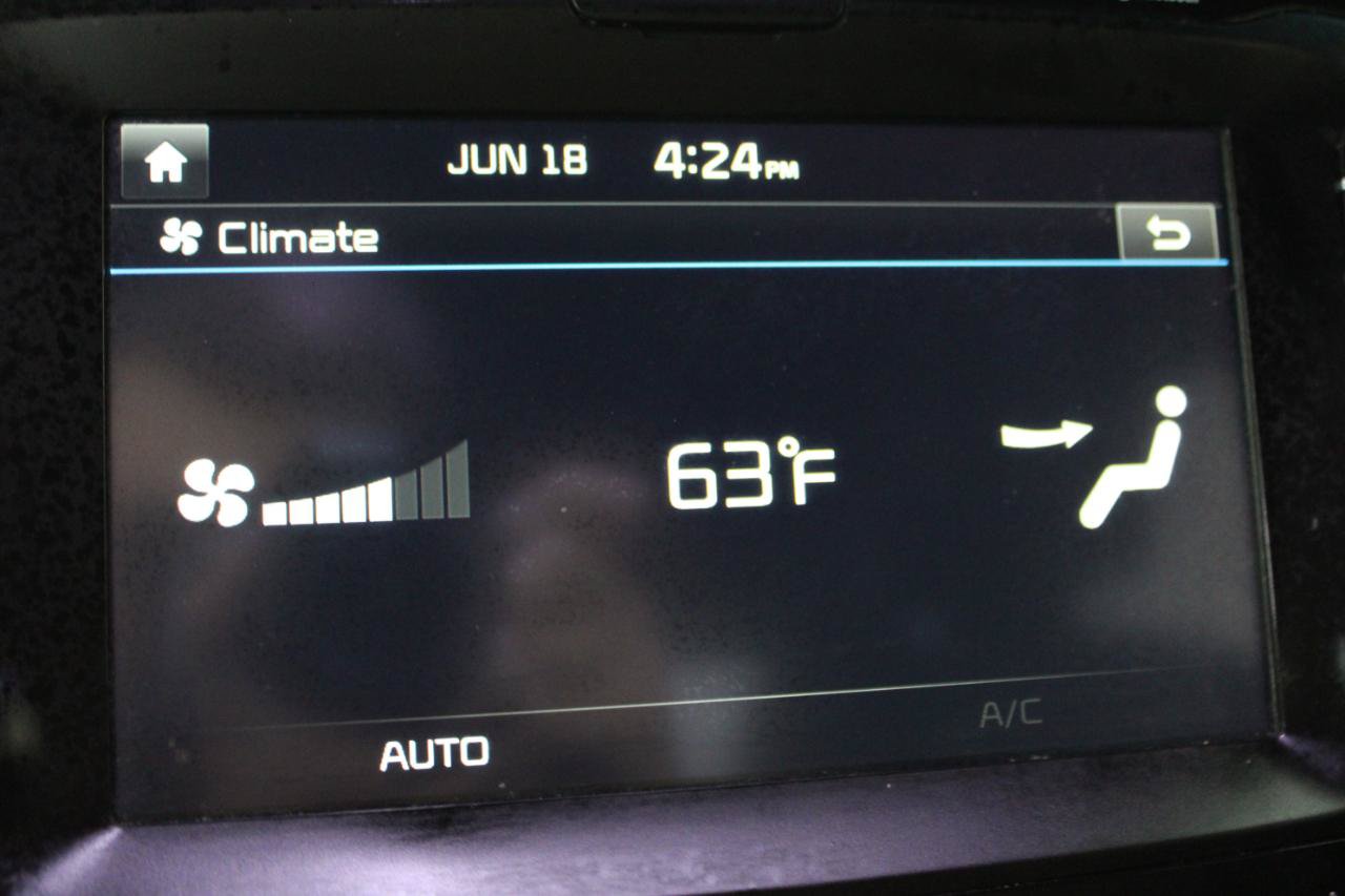 Used 2014 Kia Soul ! w/ Sun & Sound Package FWD image 33