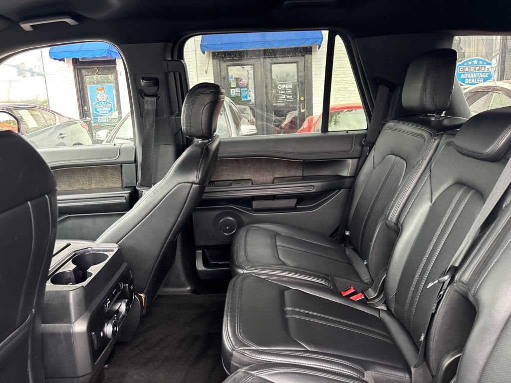 Used 2018 Ford Expedition Max Limited RWD image 10
