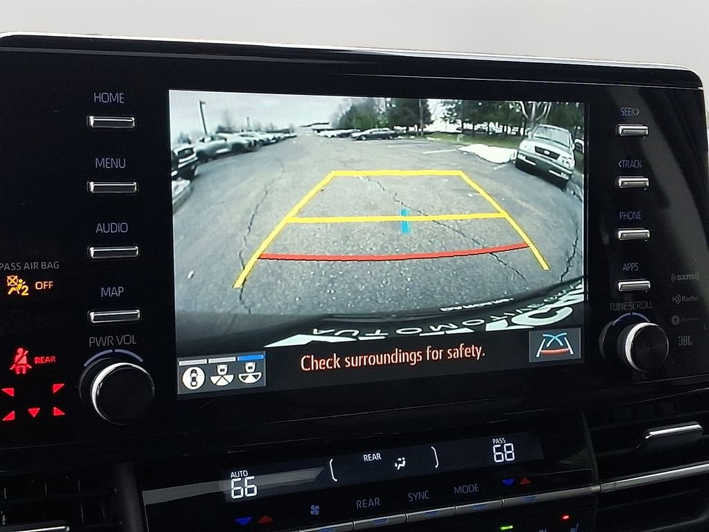 Used 2022 Toyota Sienna Platinum image 20