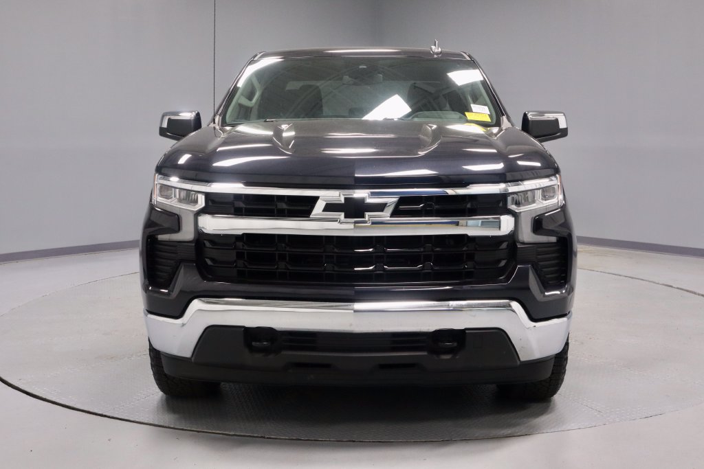 Used 2024 Chevrolet Silverado 1500 LT AWD/4WD image 6