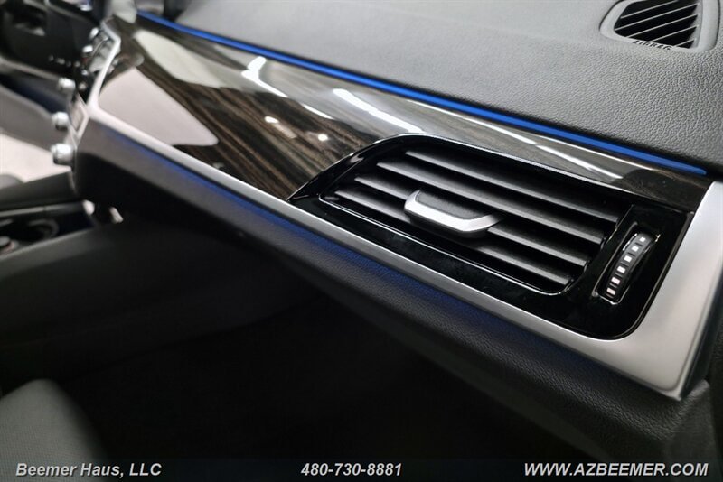 Used 2023 BMW 530e w/ M Sport Package RWD image 36